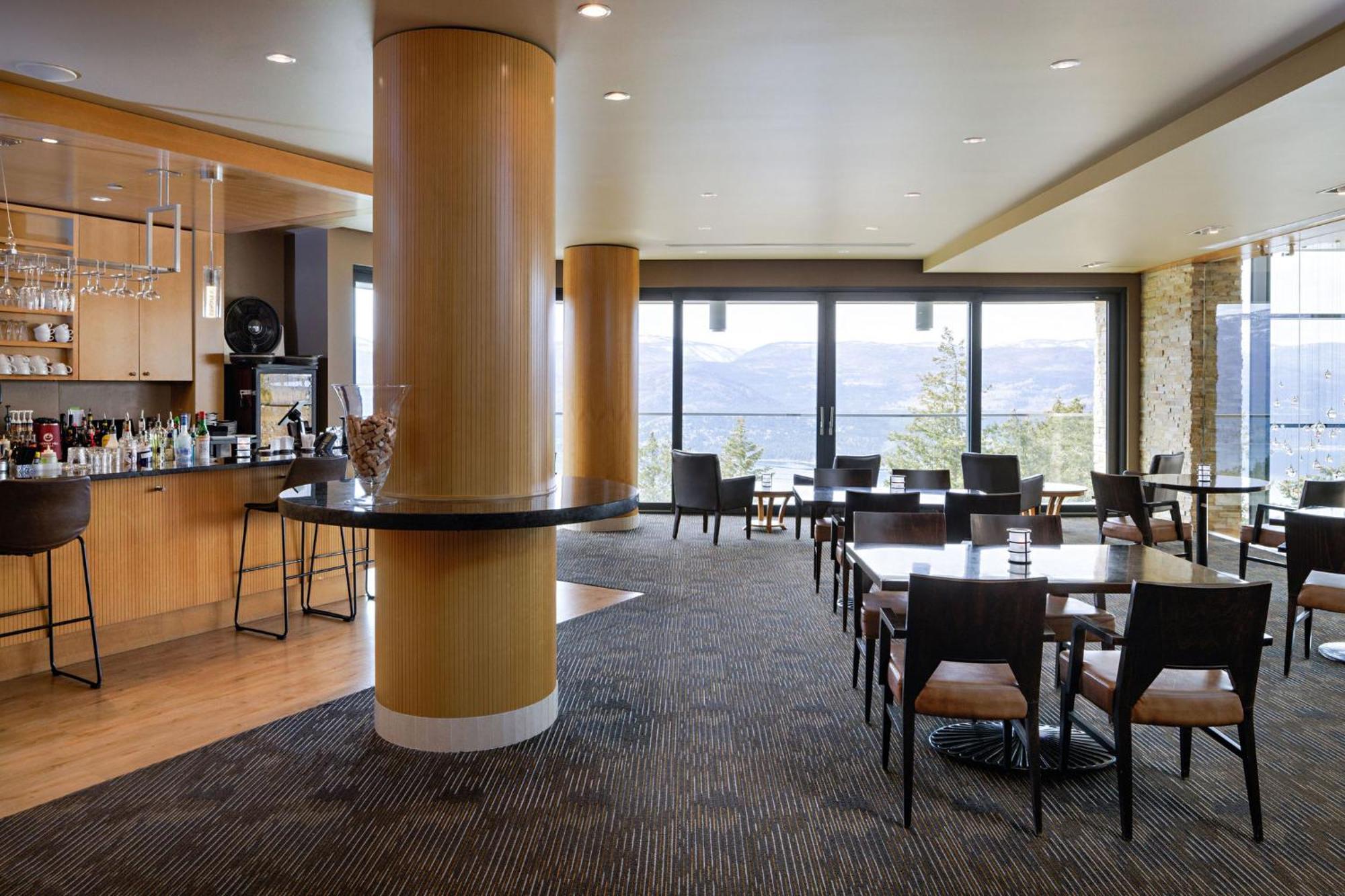 Sparkling Hill Resort And Spa - Adults-Only Resort バーノン エクステリア 写真