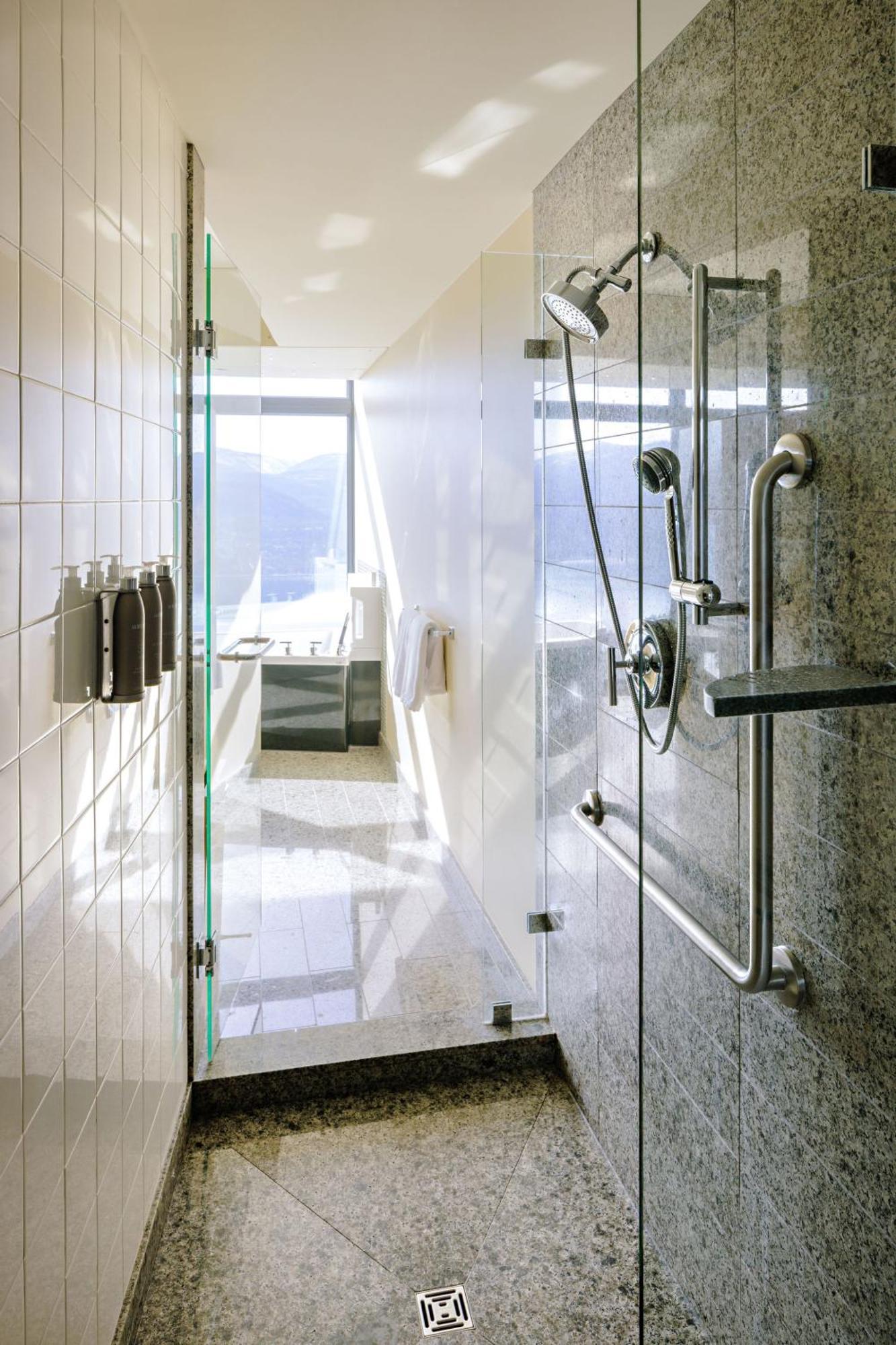 Sparkling Hill Resort And Spa - Adults-Only Resort バーノン エクステリア 写真