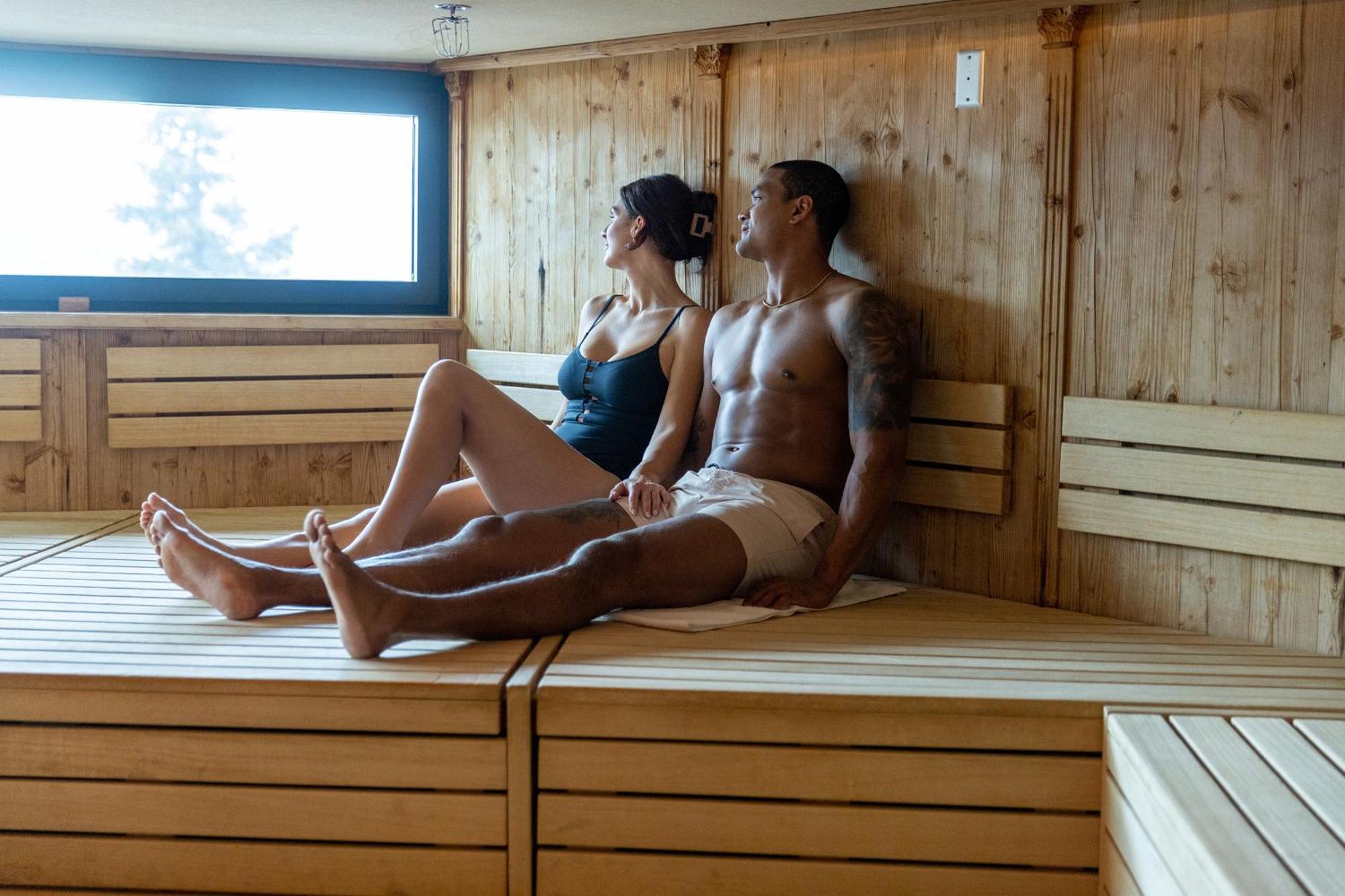 Sparkling Hill Resort And Spa - Adults-Only Resort バーノン エクステリア 写真