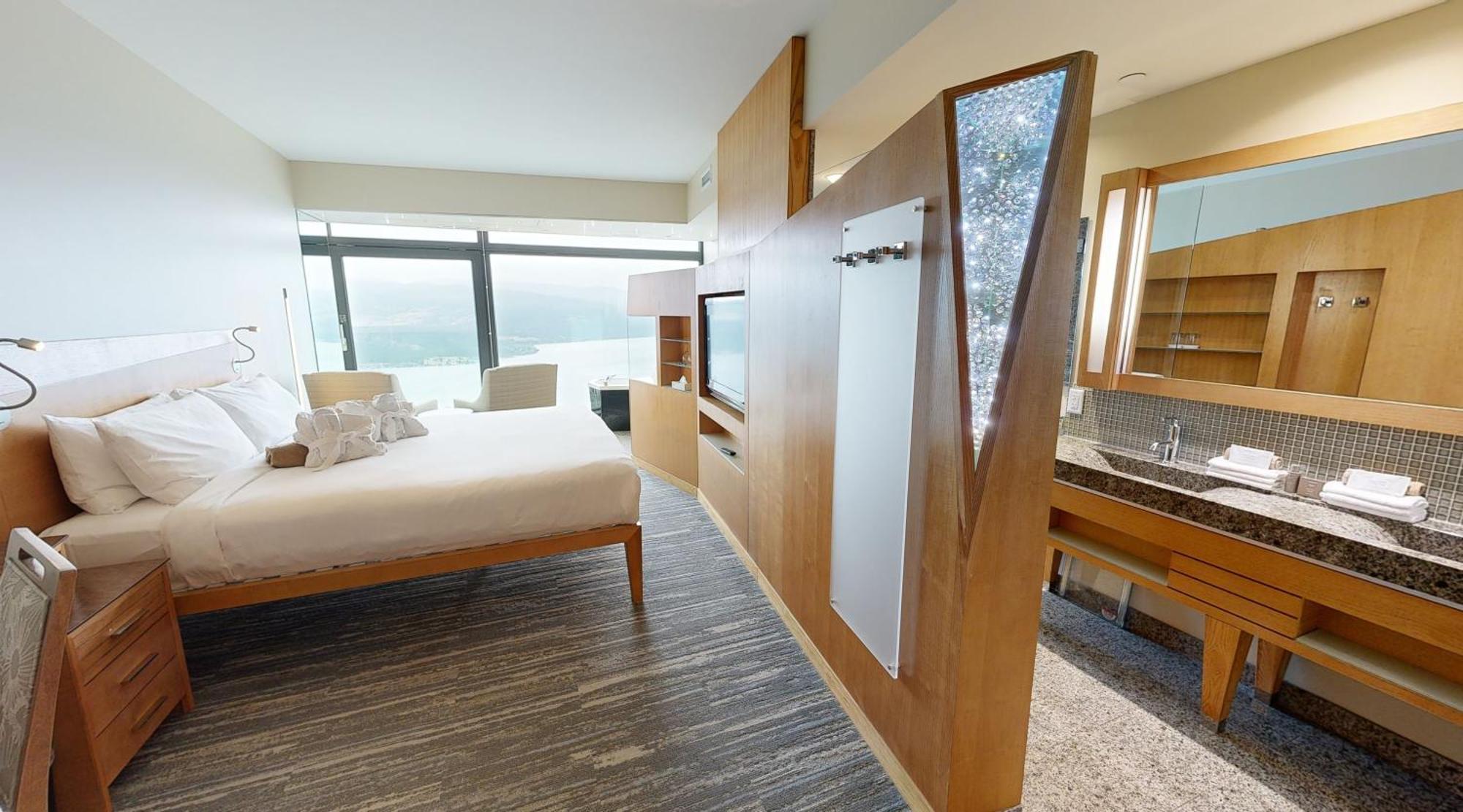 Sparkling Hill Resort And Spa - Adults-Only Resort バーノン エクステリア 写真