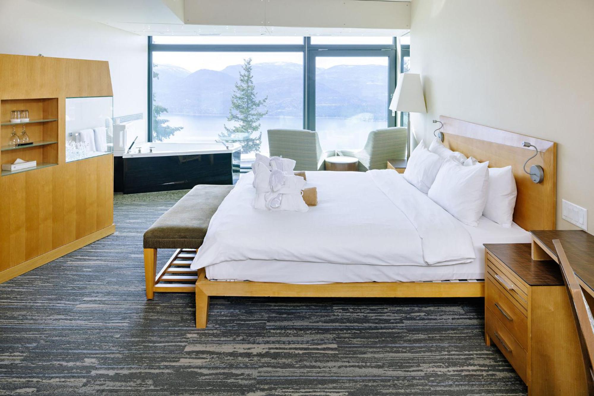 Sparkling Hill Resort And Spa - Adults-Only Resort バーノン エクステリア 写真