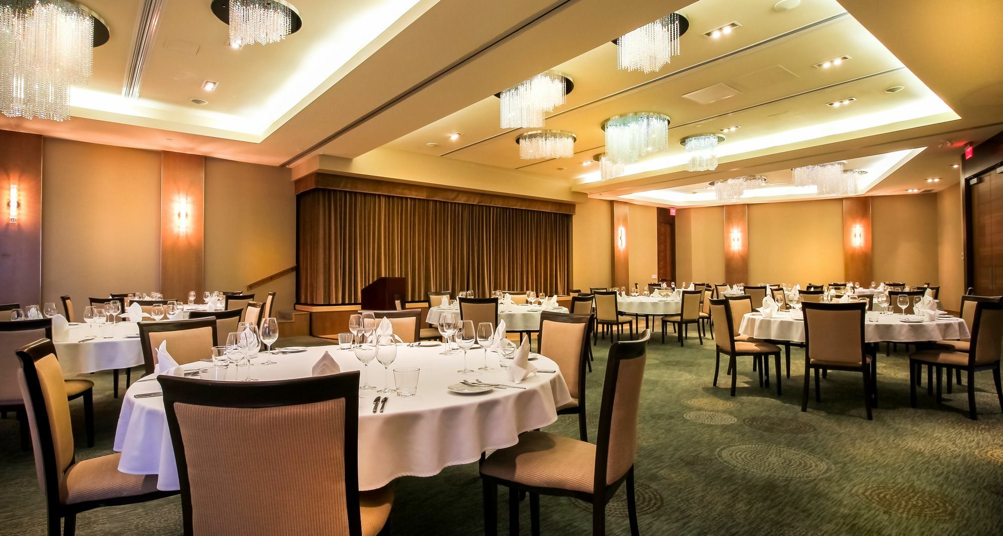 Sparkling Hill Resort And Spa - Adults-Only Resort バーノン エクステリア 写真